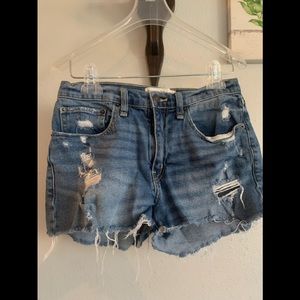 Abercrombie & Fitch Mid-Rise boyfriend shorts